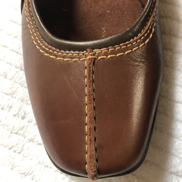 Clarks - Picture 7 of 9